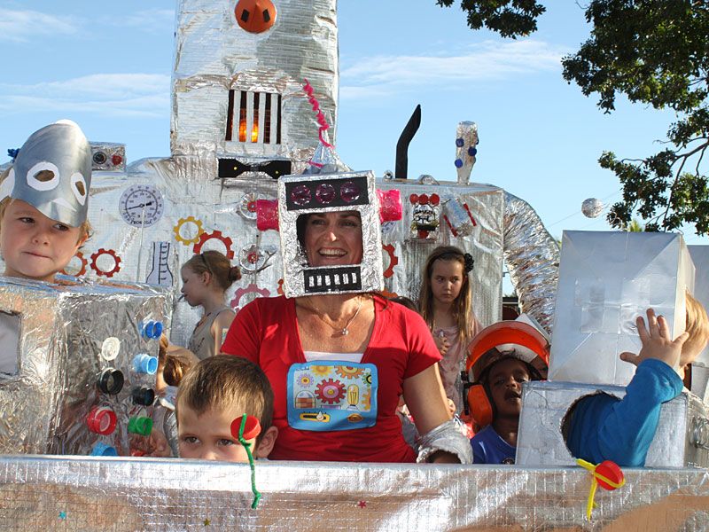 image-parade-1.jpg
